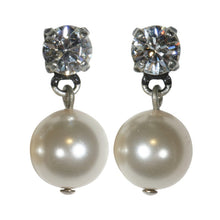 Laden Sie das Bild in den Galerie-Viewer, Konplott Ohrringe Ohrstecker Pearl Shadow hängend weiß Kristall SS 29