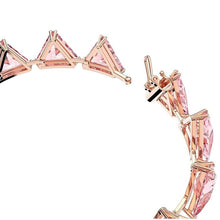 Laden Sie das Bild in den Galerie-Viewer, Swarovski Damen Armband Armreif Rosé Ortyx Kristalle Dreieckschliff Rosa 5614934