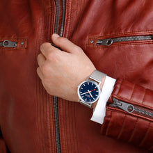 Laden Sie das Bild in den Galerie-Viewer, Mondaine Herren Uhr Classic Armbanduhr 40 mm A660.30360.40SBJ Edelstahl