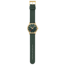 Laden Sie das Bild in den Galerie-Viewer, Mondaine Herren Uhr Classic Armbanduhr 40 mm A660.30360.60SBS Textil