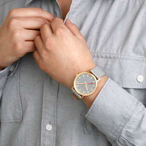 Mondaine Herren Uhr Classic Armbanduhr 40 mm A660.30360.80SBU Textil