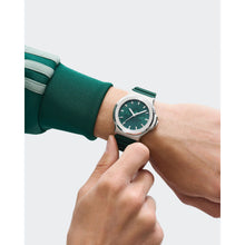 Laden Sie das Bild in den Galerie-Viewer, Adidas Unisex Uhr EXPRESSION THREE Silikon grün AOFH25501