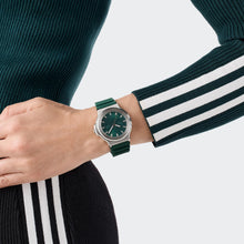 Laden Sie das Bild in den Galerie-Viewer, Adidas Unisex Uhr EXPRESSION THREE Silikon grün AOFH25501