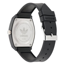 Laden Sie das Bild in den Galerie-Viewer, Adidas Unisex Uhr PROJECT TWO GRFX Kunststoff schwarz AOST24071