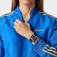 Laden Sie das Bild in den Galerie-Viewer, Adidas Unisex DIGITAL Uhr RETRO POP THREE Silikon blau AOST25533