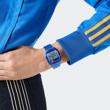 Laden Sie das Bild in den Galerie-Viewer, Adidas Unisex Uhr DIGITAL TWO CRYSTAL Silikon blau AOST25537