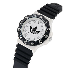 Laden Sie das Bild in den Galerie-Viewer, Adidas Unisex Uhr DISCOVERER TWO Silikon schwarz AOSY25516