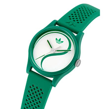 Laden Sie das Bild in den Galerie-Viewer, Adidas Unisex Uhr GAME TWO Silikon grün AOSY25519