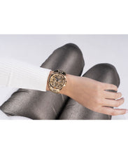 Laden Sie das Bild in den Galerie-Viewer, Guess Damen Uhr Armbanduhr QUEEN GW0464L2 Edelstahl gold