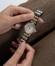 Laden Sie das Bild in den Galerie-Viewer, Guess Damen Uhr Armbanduhr HAYLEY GW0612L3 Edelstahl bicolor