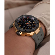 Laden Sie das Bild in den Galerie-Viewer, Guess Herren Uhr Armbanduhr R2 GW0803G1 Silikon