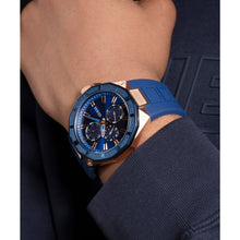 Laden Sie das Bild in den Galerie-Viewer, Guess Herren Uhr Armbanduhr R2 GW0803G2 Silikon