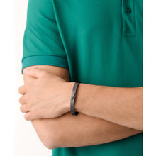 Laden Sie das Bild in den Galerie-Viewer, ASTON MARTIN Herren Armband Armreif Edelstahl schwarz AML ICON MJIBF5BM4