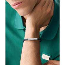 Laden Sie das Bild in den Galerie-Viewer, ASTON MARTIN Herren Armband Lederband Edelstahl AML THRILL MJRIF5BU4
