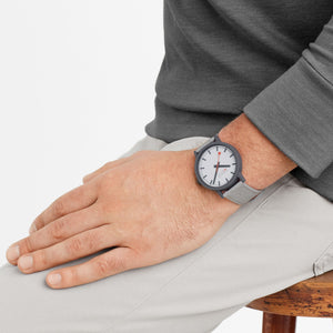 Mondaine Unisex Uhr Armbanduhr 41 mm MS1.41111.LH Essence Textil