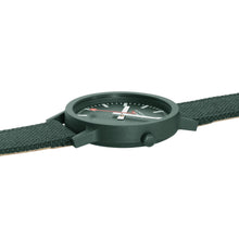 Laden Sie das Bild in den Galerie-Viewer, Mondaine Unisex Uhr Armbanduhr 41 mm MS1.41160.LF Essence Textil