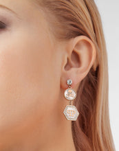 Laden Sie das Bild in den Galerie-Viewer, Philipp Plein Damen Ohrringe Edelstahl IP Rose Gold PLEIN MINI LOGO PJ2EA14EU