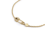 Laden Sie das Bild in den Galerie-Viewer, Philipp Plein Damen Armband Armkette Edelstahl IP Gold PLEIN SAFETY PIN PJKGA06BU