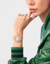 Laden Sie das Bild in den Galerie-Viewer, Philipp Plein Damen Uhr Analog Quarz PLEIN ROYAL PRESTIGE PW4FA0225 Silikon
