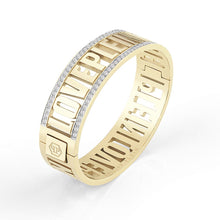 Laden Sie das Bild in den Galerie-Viewer, Philipp Plein Damen Armband Armreif Edelstahl IP Gold LETTERING PJ1AA10BS