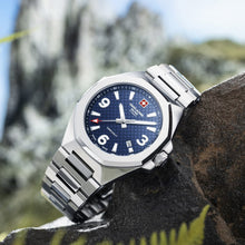Laden Sie das Bild in den Galerie-Viewer, Swiss Alpine Military Herren Uhr Analog Quarz 7005.1135SAM Edelstahl