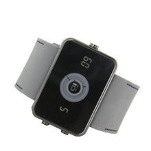 Laden Sie das Bild in den Galerie-Viewer, The One Uhr Turning Disc IP202-3GY
