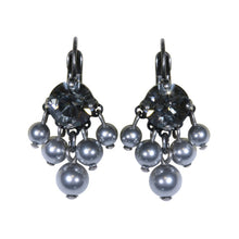 Laden Sie das Bild in den Galerie-Viewer, Konplott Ohrringe EuroWire Ohrhänger Pearl Shadow hängend