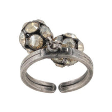 Laden Sie das Bild in den Galerie-Viewer, Konplott Ring Disco Balls beige Kristall goldener Schatten PP 32