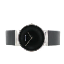 Laden Sie das Bild in den Galerie-Viewer, Bering Unisex Uhr Armbanduhr Slim Classic - 10135-402-1 Leder