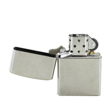 Laden Sie das Bild in den Galerie-Viewer, Zippo Feuerzeug Modell 1023207 Street Chrom C13