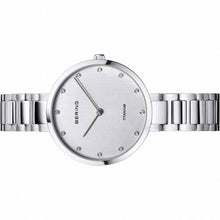 Laden Sie das Bild in den Galerie-Viewer, Bering Damen Uhr Armbanduhr Quarz - 11334-770-1 Titan