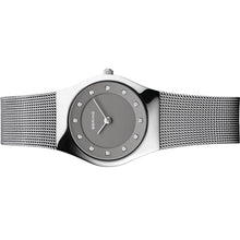 Laden Sie das Bild in den Galerie-Viewer, Bering Damen Uhr Armbanduhr Slim Classic - 11927-309-1 Meshband