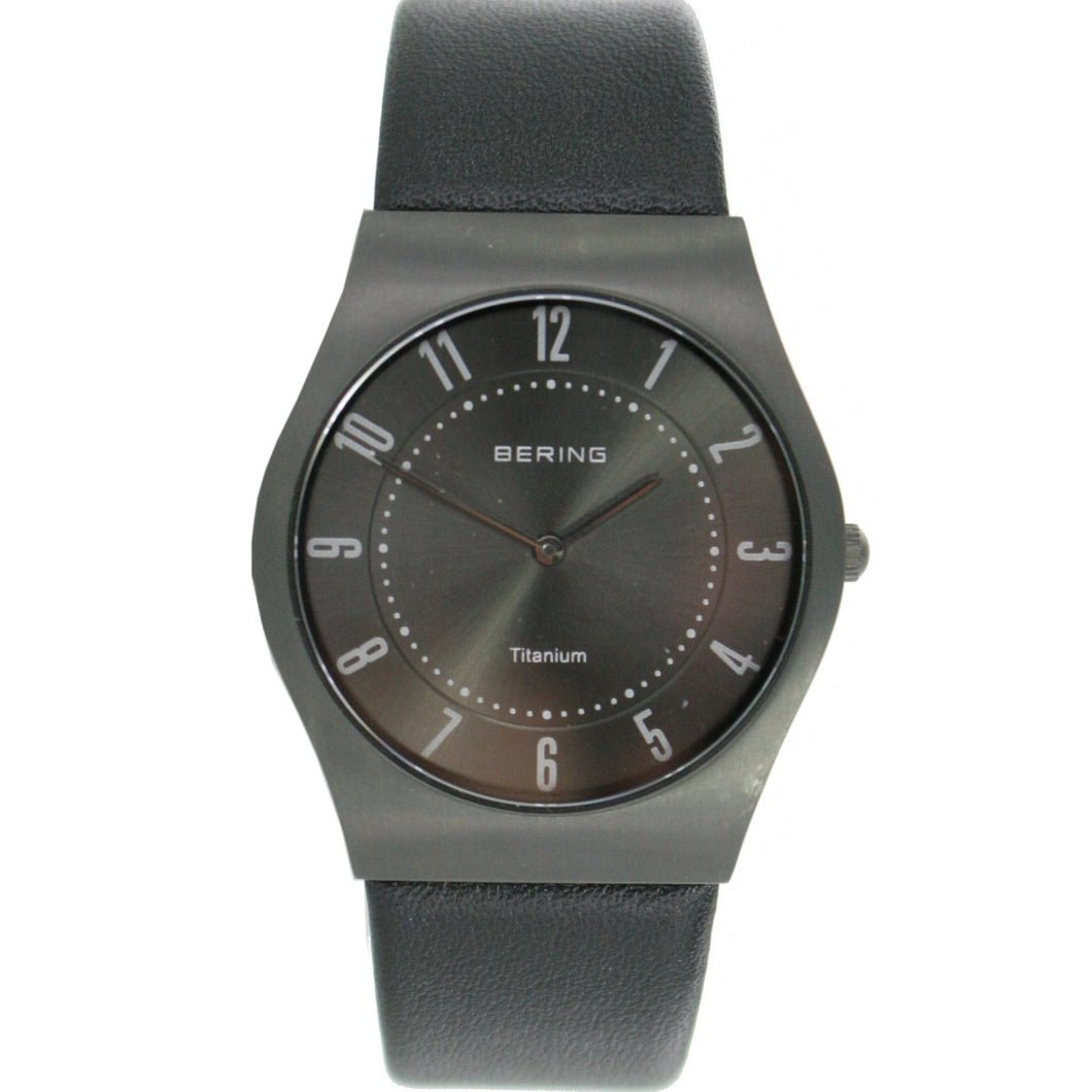 Bering Unisex Uhr Armbanduhr Titan Slim Classic - 11935-404-sw-1 Leder