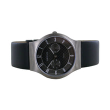 Laden Sie das Bild in den Galerie-Viewer, Bering Herren Uhr Armbanduhr Slim Classic - 11939-077-l-c Lederband