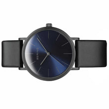 Laden Sie das Bild in den Galerie-Viewer, Bering Unisex Uhr Armbanduhr Slim Classic - 13436-427-1 Lederband