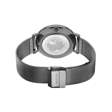 Laden Sie das Bild in den Galerie-Viewer, Bering Herren Uhr Armbanduhr Classic Small Second Grau - 14040-377 Edelstahl