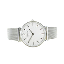Laden Sie das Bild in den Galerie-Viewer, Bering Damen Uhr Armbanduhr Classic - 14236-007 weiß ZB Meshband