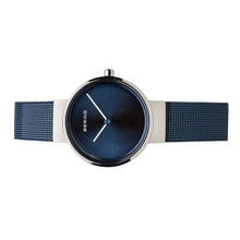 Laden Sie das Bild in den Galerie-Viewer, Bering Damen Uhr Armbanduhr Classic - 14526-307 Meshband