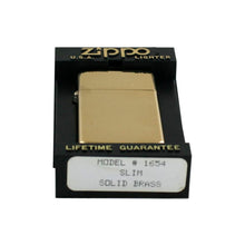 Laden Sie das Bild in den Galerie-Viewer, Zippo Feuerzeug Modell 1654 Slim Solid Brass 1932-1991