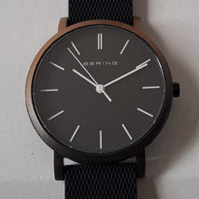 Laden Sie das Bild in den Galerie-Viewer, Bering Unisex Uhr Armbanduhr True Aurora - 16934-499-1 Silikon