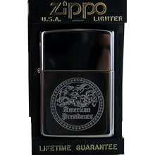 Laden Sie das Bild in den Galerie-Viewer, Zippo Feuerzeug Modell silber American Presidents - Mount Rushmore