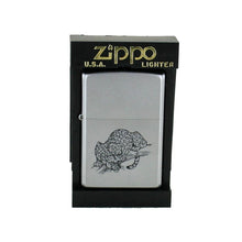Laden Sie das Bild in den Galerie-Viewer, Zippo Feuerzeug Modell 205 Regular JAGUAR