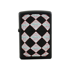 Laden Sie das Bild in den Galerie-Viewer, Zippo Feuerzeug Modell 218TAB 435 Tabasco Sauce Black Matte