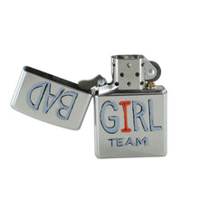 Laden Sie das Bild in den Galerie-Viewer, Zippo Feuerzeug Modell 250 BAD GIRL TEAM