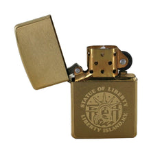 Laden Sie das Bild in den Galerie-Viewer, Zippo Feuerzeug Modell 31 Solid Brass Statue of Liberty