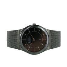 Laden Sie das Bild in den Galerie-Viewer, Bering Herren Uhr Armbanduhr Slim Classic - 32235-345 Meshband