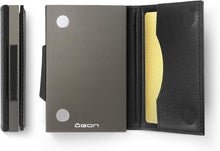 Laden Sie das Bild in den Galerie-Viewer, Ögon Smart Wallets - CASCADE TITANIUM CARBON Automatische Geldbörse