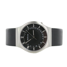 Laden Sie das Bild in den Galerie-Viewer, Bering Herren Uhr Armbanduhr Slim Radio Control - 51840-402-1