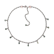 Laden Sie das Bild in den Galerie-Viewer, Konplott Kette Collier Tutui Collection hell grün chrysolite silber
