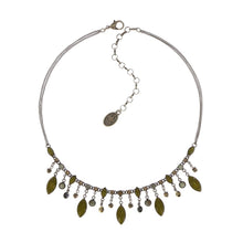 Laden Sie das Bild in den Galerie-Viewer, Konplott Kette Collier Dangling Navette khaki grey silber